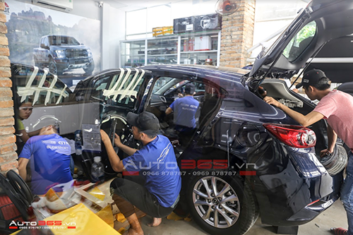 Cách âm xe hơi - Chống ồn vĩnh viễn Mazda 3 Xanh Đen